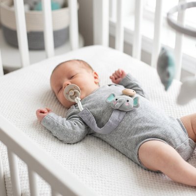 Pacifier Clip | Safe & Practical Baby Soother Holder - Univers Nest